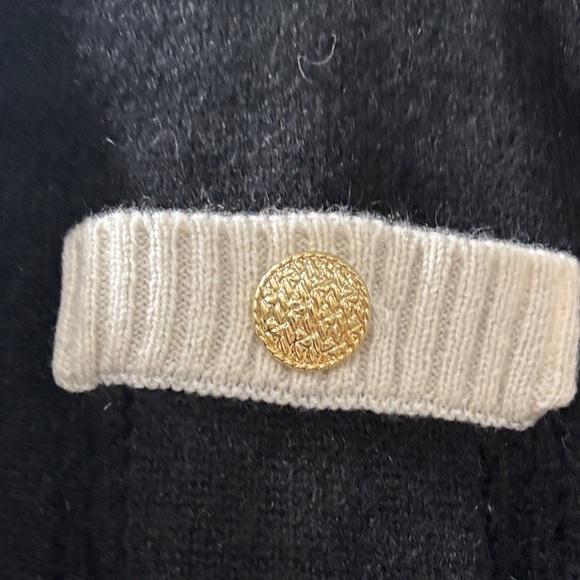 Bloomingdale's Cashmere Black and Cream Cardigan - Picture 8 of 11